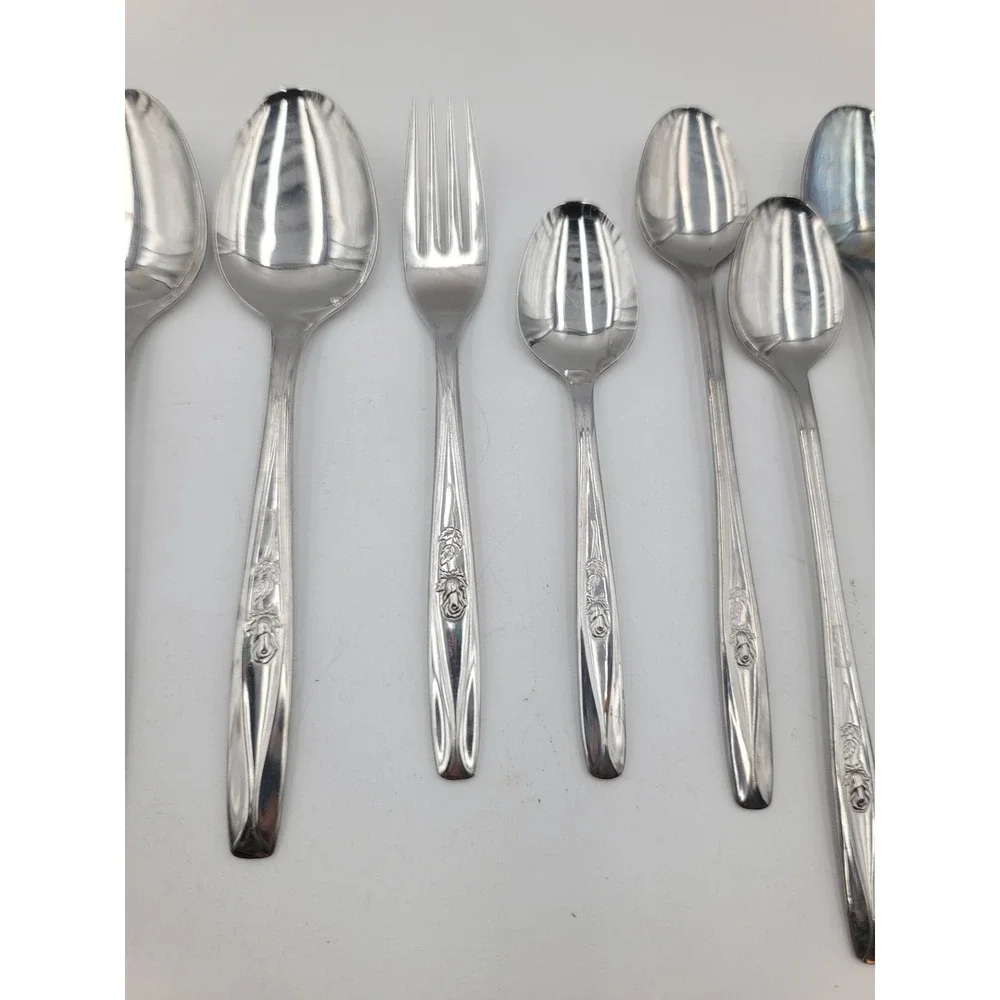 29pc Rogers International Silver Rosebud Rose Bud Flatware Set Serving Spoons
